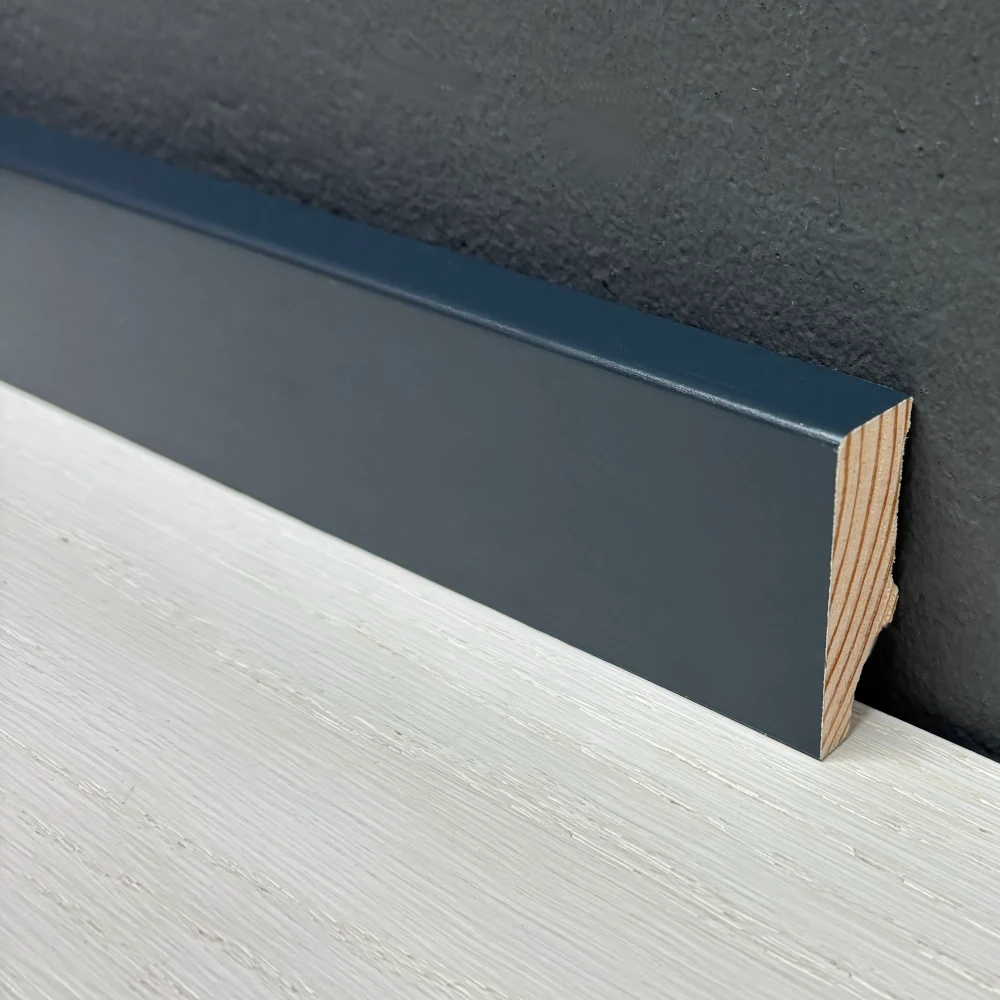 Sockelleiste Kiefer kantig - Anthrazit Sockelleiste Kiefer kantig - Anthrazit