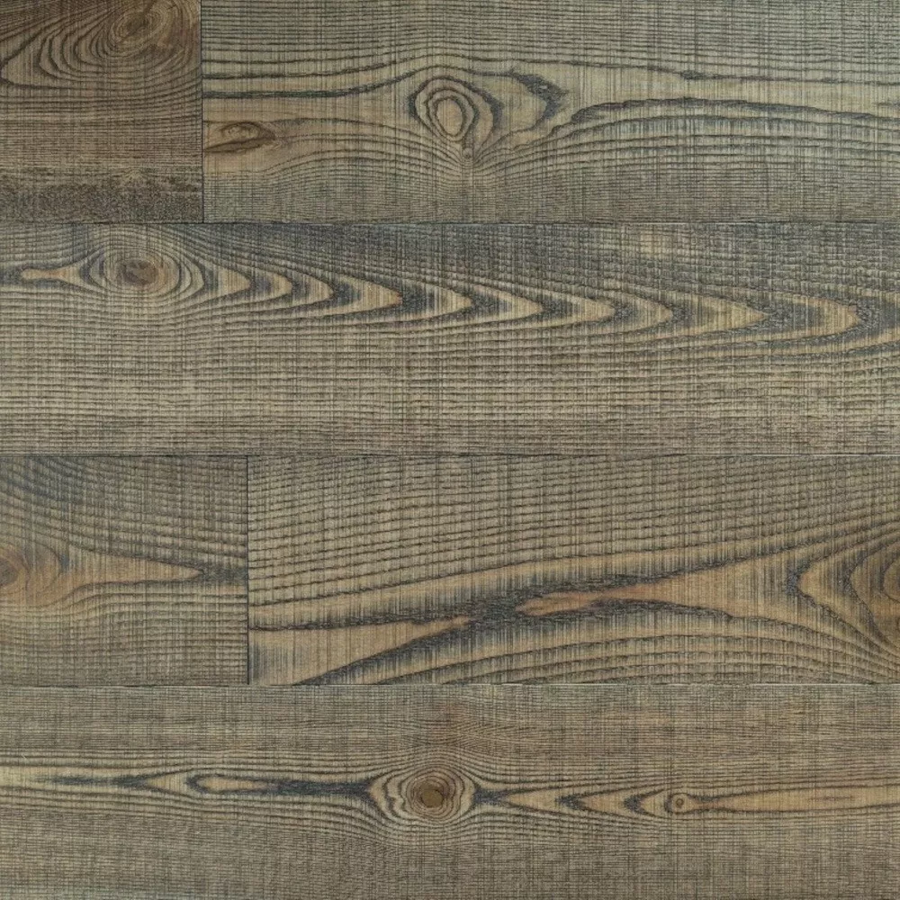 Dunkle Eschendielen mit sägerauer Oberfläche