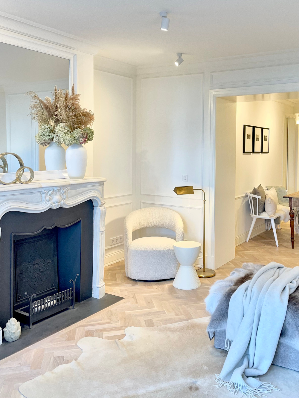 Ferienwohnung Kühlungsborn: Massivholz-Parkett Fischgrät Eiche Sägerau Helles Parkett, Massivholzparkett