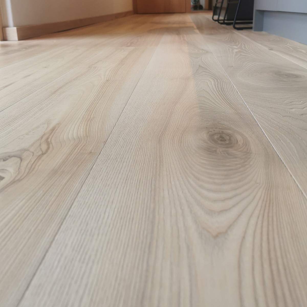 Dielen Esche Clear White - Sägerau Sägeraue helle Eschendielen