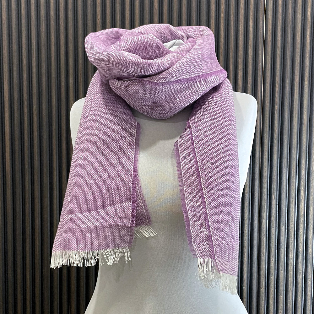 Violet Leinenschal aus Irland