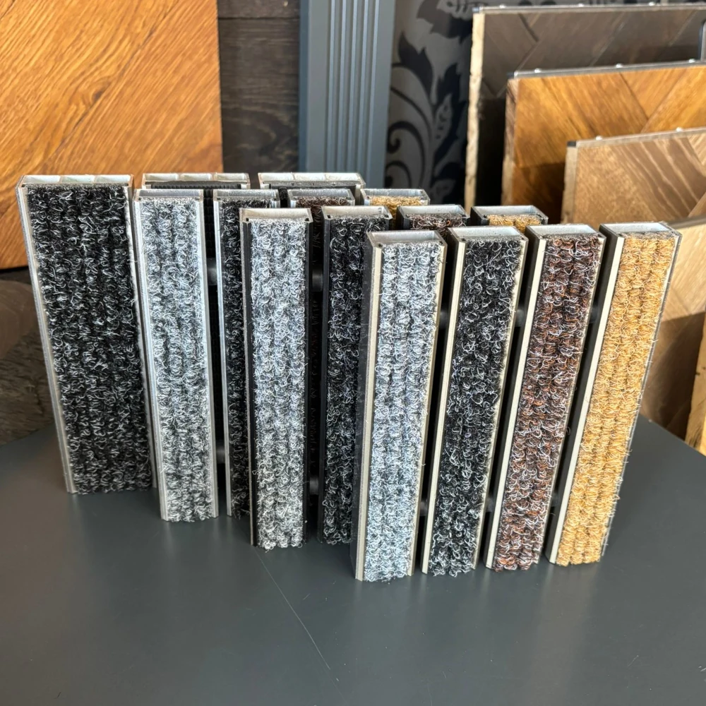 Handmuster für bodenebene Sauberlaufmatte Handmuster für bodenebene Sauberlaufmatte