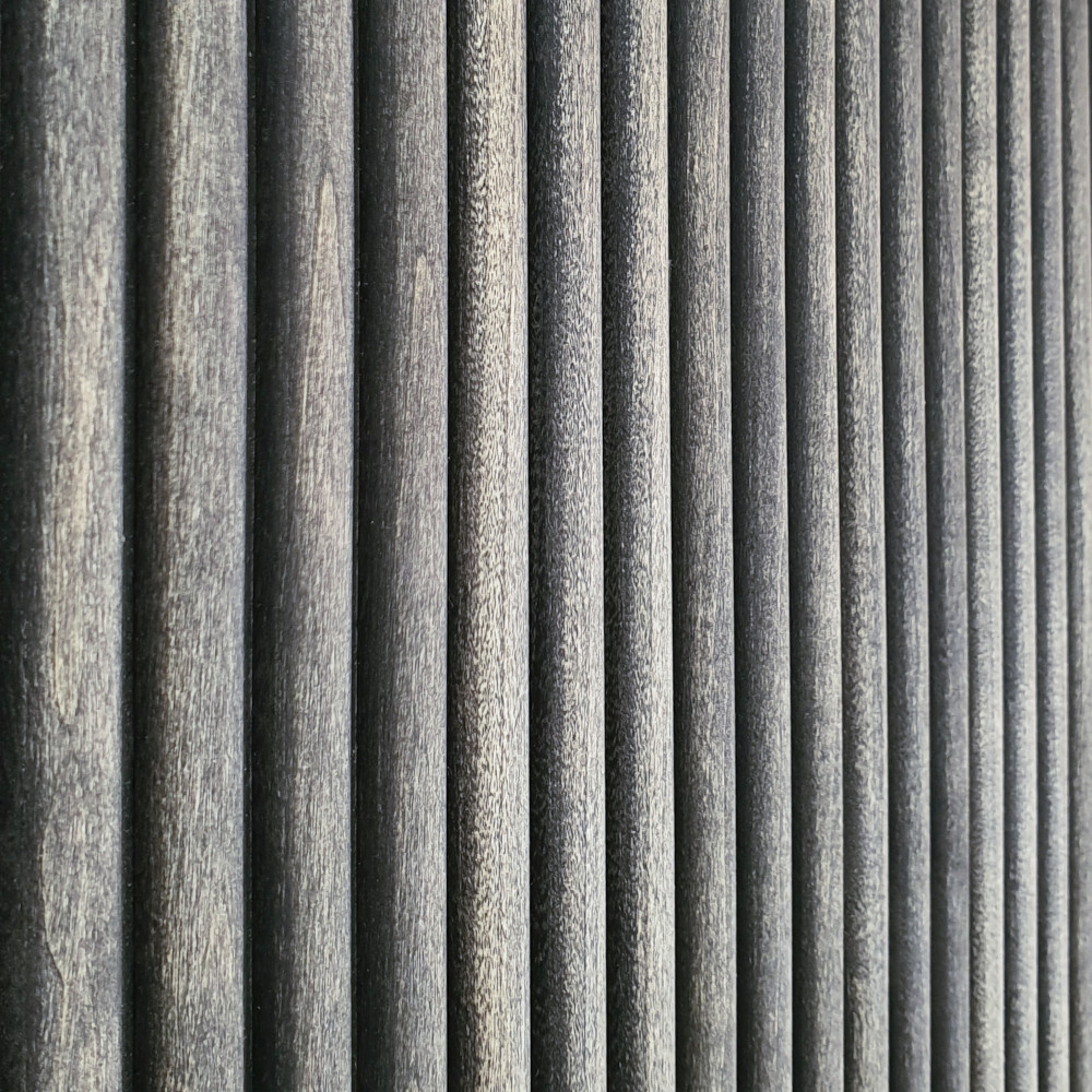 Wandpaneel Massivholz Wave, Farbton Charcoal Wandverkleidung Holz Schwarz Wellenmuster