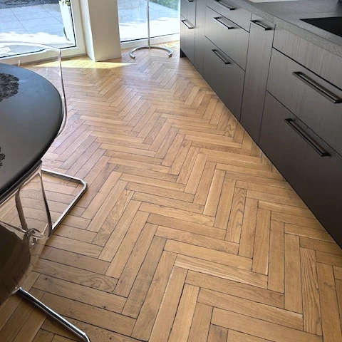 Eiche Antik Shadow Horse Eiche Antik Shadow Horse