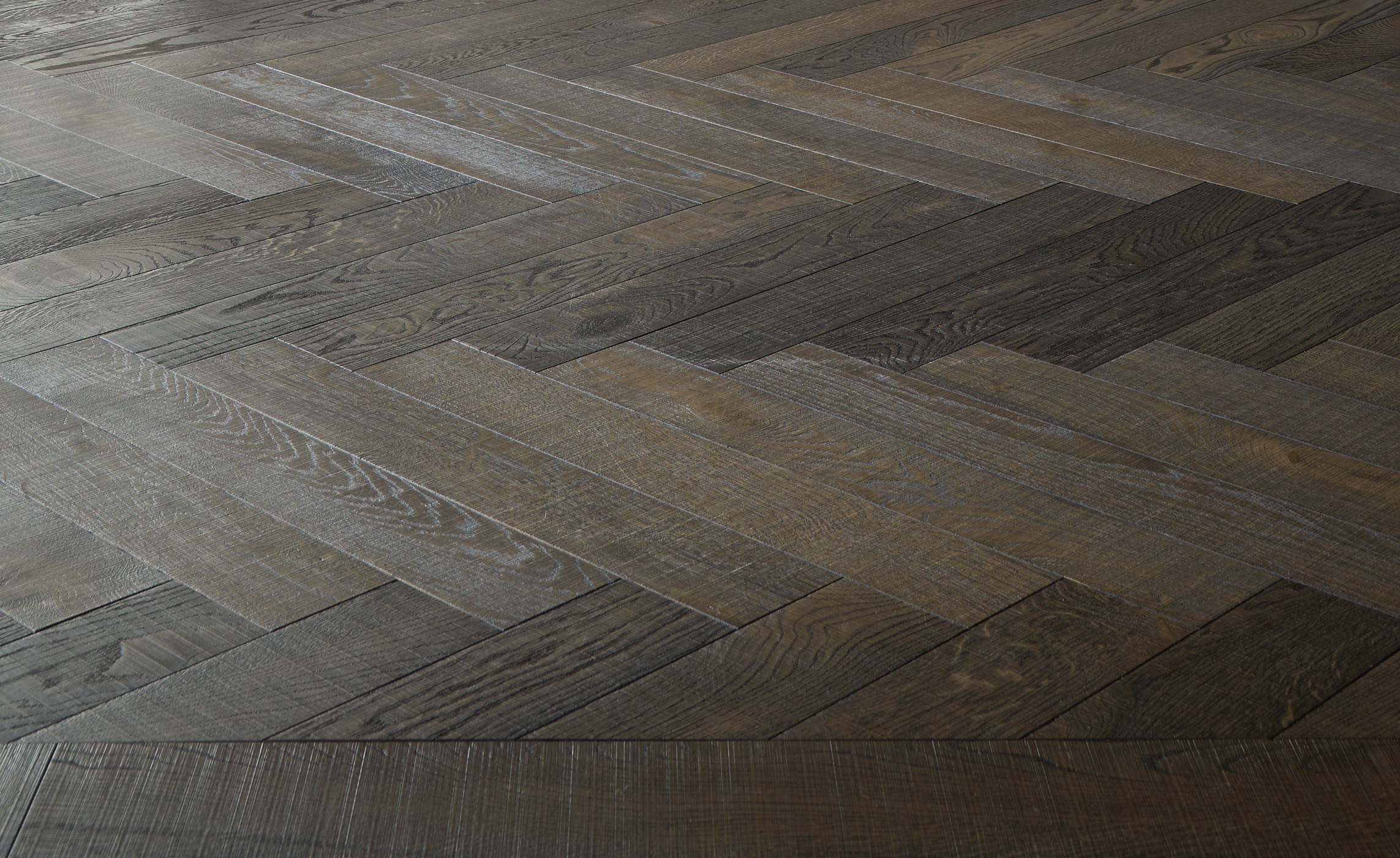 Eiche sägerau Ebony-upbeat, Sortierung Rustic Fischgrätparkett Ebony Eiche