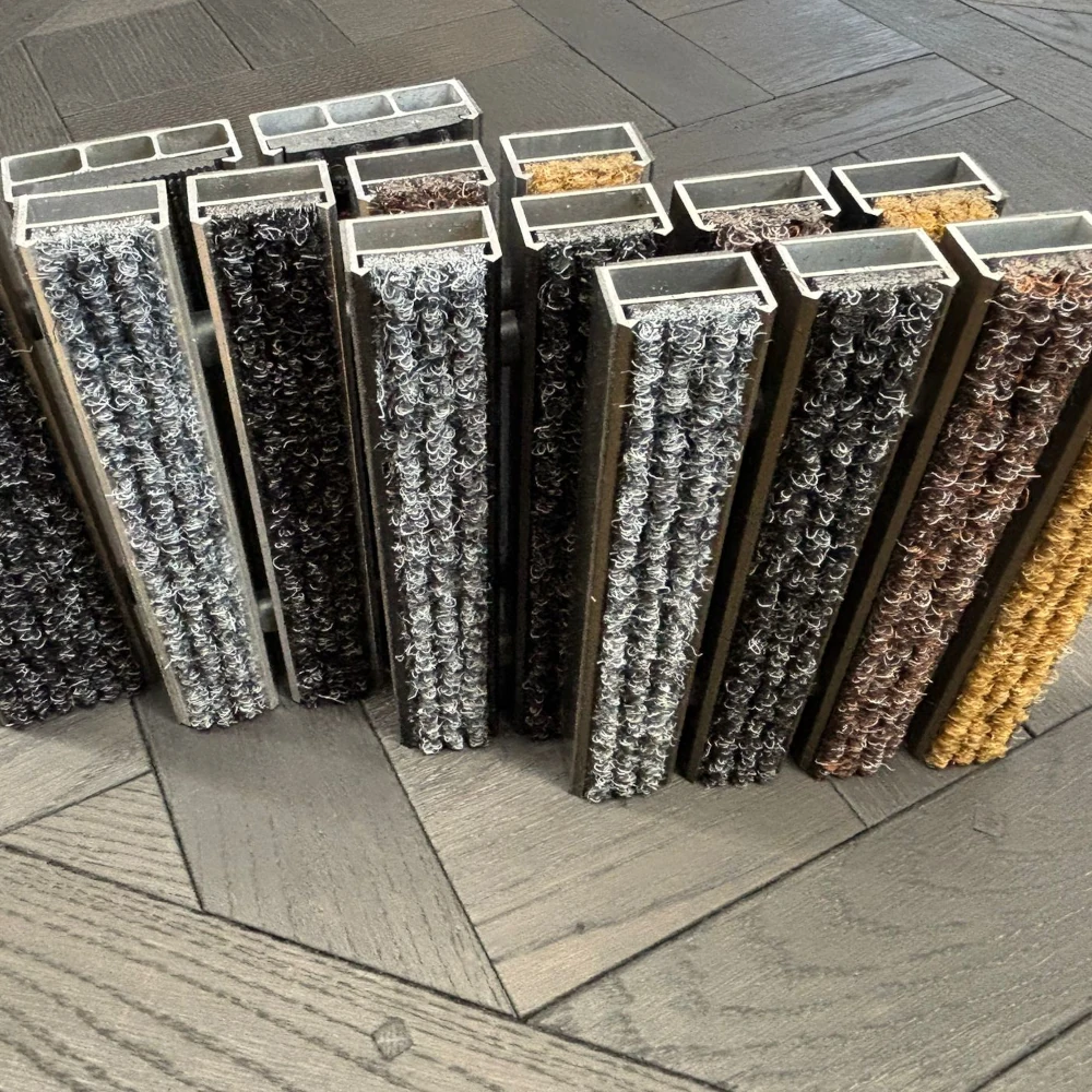 Handmuster für bodenebene Sauberlaufmatte Handmuster für bodenebene Sauberlaufmatte