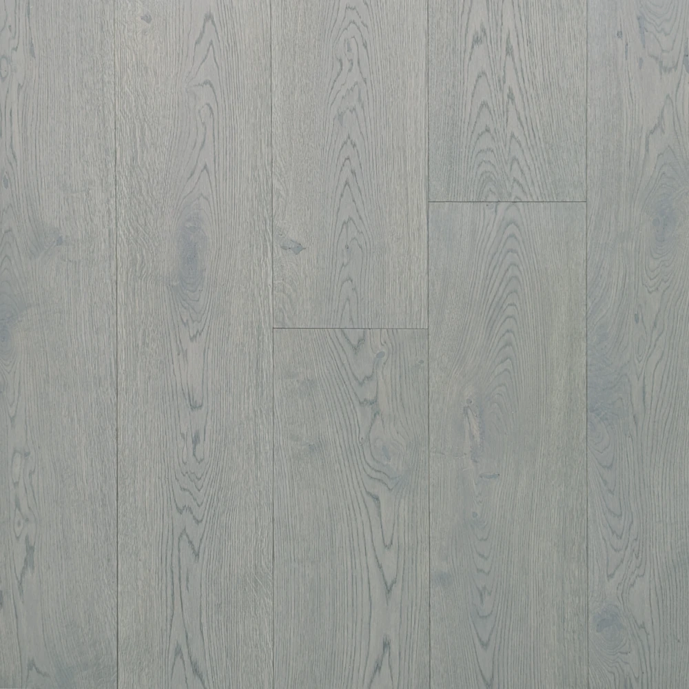 Eiche Light Grey Graues Eichenparkett, als Diele verlegt