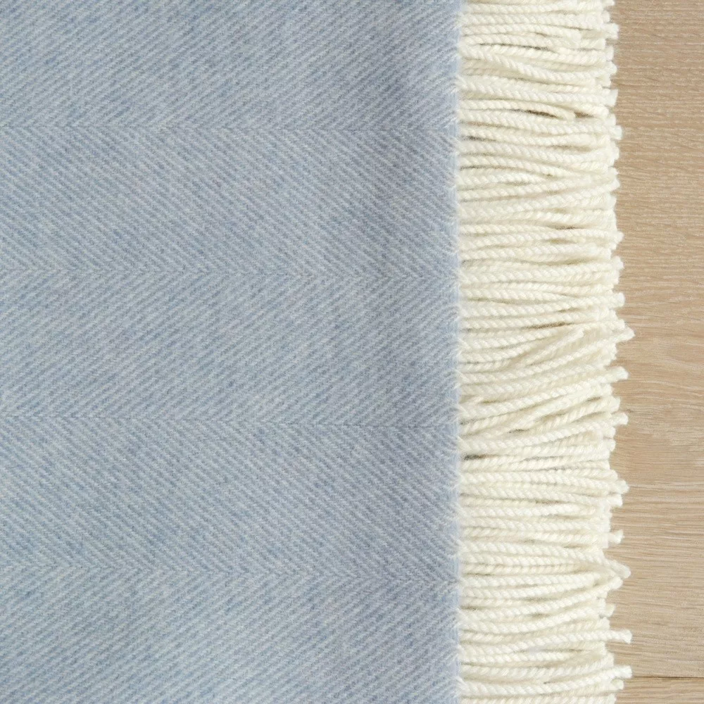 Hellblaue Wolldecke Lammwolle Irland