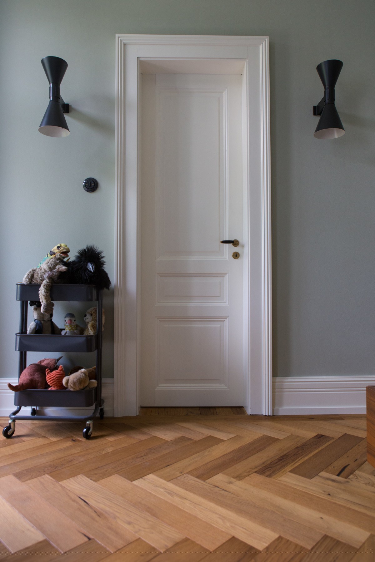 Fischgrät aus Altholz im denkmalgeschützten Altbau Fischgrätparkett, Altholzparkett, Naturöl