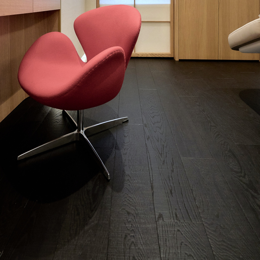 Dielen Night Black Sägerau Schwarze Eichendielen