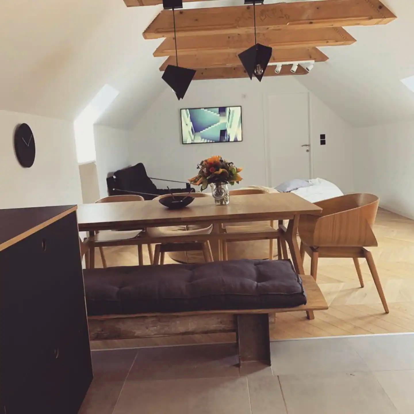 Französisches Fischgrät / Chevron Eiche Clear White Ferienwohnung Steyr, Eichenparkett