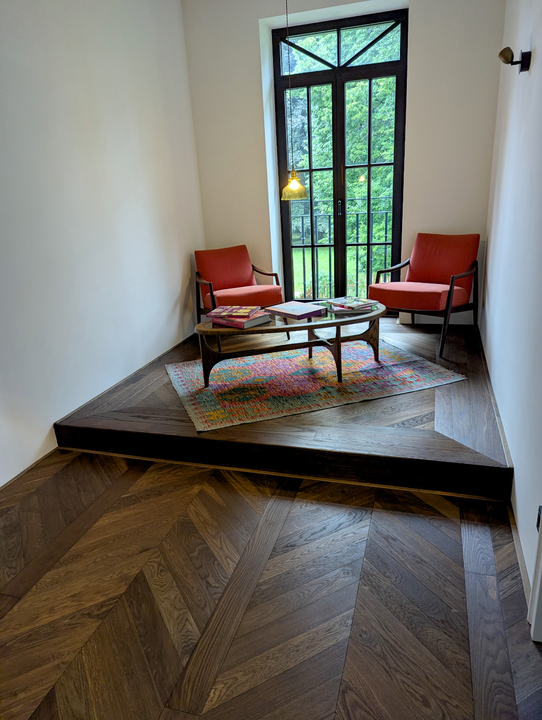 Französisches Fischgrät Eiche Toulon dark (geräuchert) Dunkles Chevron, Leiterparkett, Räuchereiche