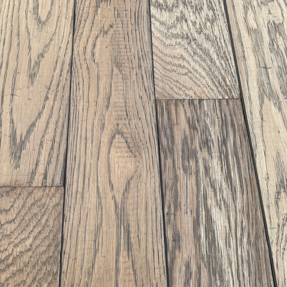 Eiche Antik Wild Horse Darkgrey Graues Massivholzparkett als Dielen