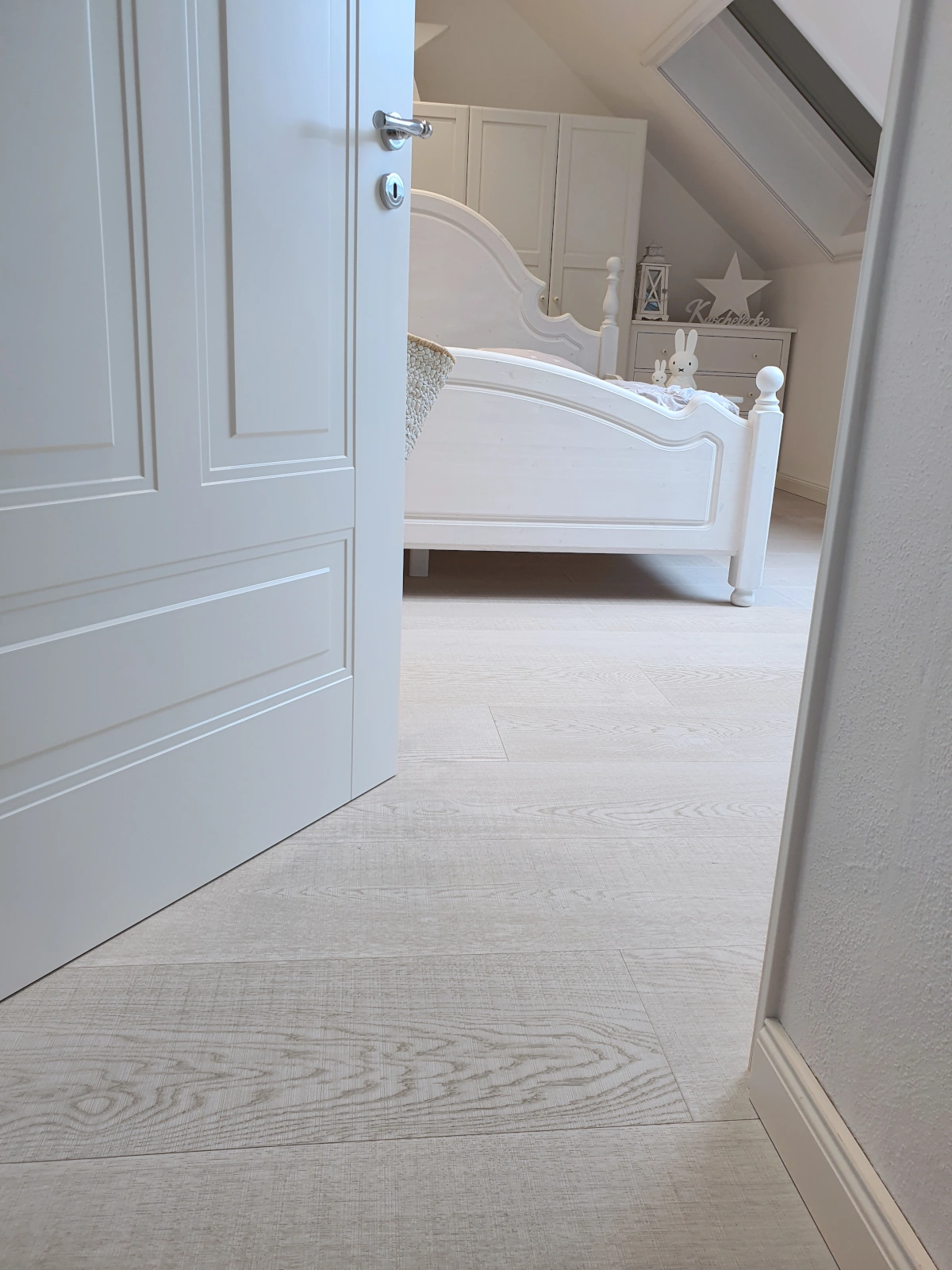 Weiße Eichendielen Intensive White Sägerau Breite Dielen, Landhausdielen, weiße Dielen