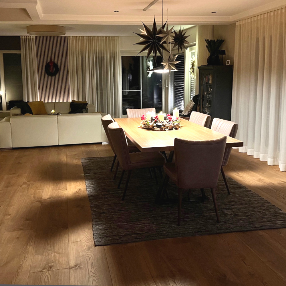 Dielen Eiche Orantico - Wirtshausboden  Stark strukturierte Eichendielen