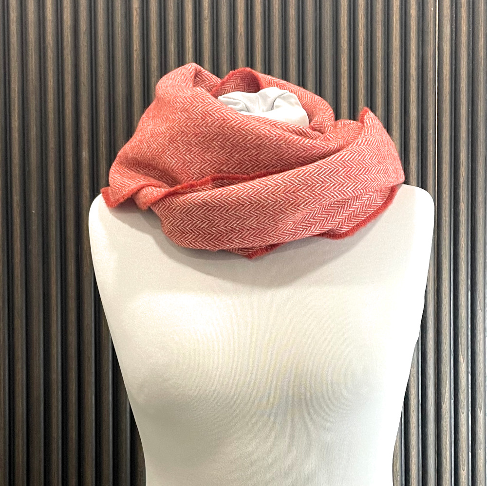 Roter Wollschal, Lambswool, Schafwolle, Herringbone