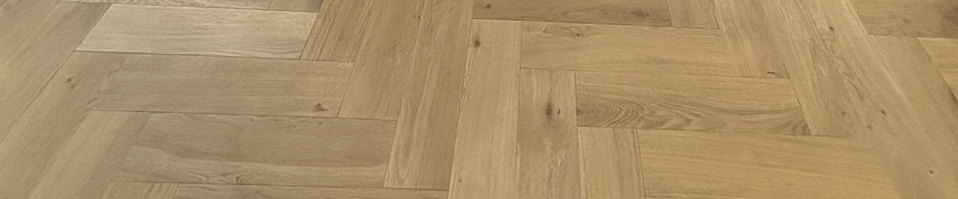 Helles Fischgrätparkett, Herringbone