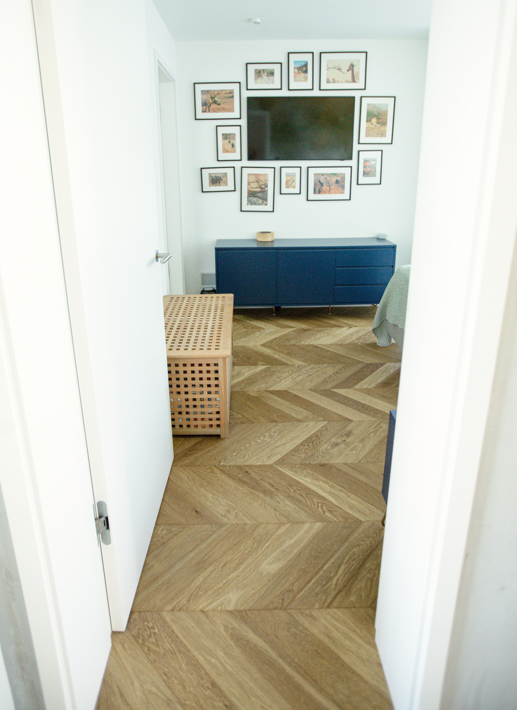 Französisches Fischgrät Parkett, Winkel 45°, Eiche Clear Oil, stark strukturiert Chevron Eichenparkett Naturöl