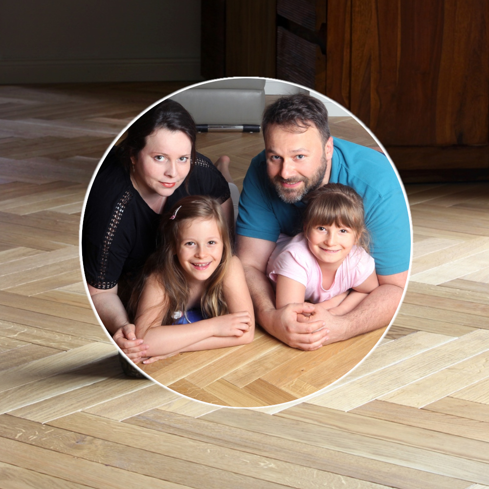 Familie Krawietz im renovierten Zuhause Fischgrät Eiche Antik Golden Horse