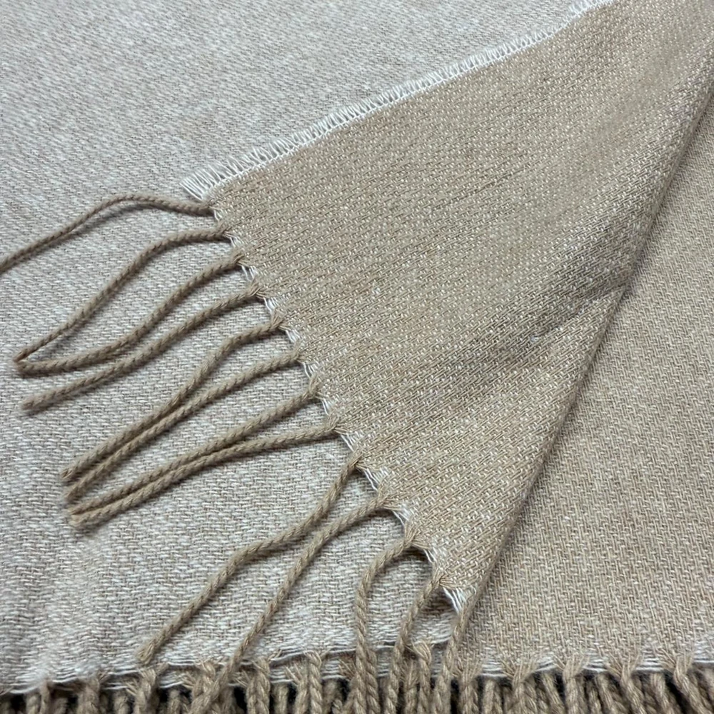 Plaid 100 % Cashmere - Natural & Camel Plaid 100 % Cashmere - Natural & Camel