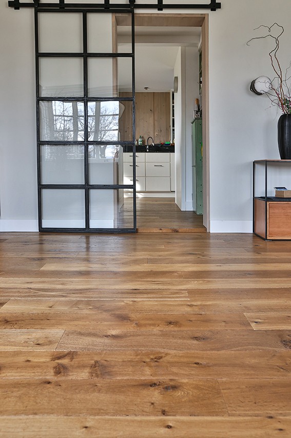 Landhausdielen Räuchereiche Antik Perpignan  Historisches Seehaus Antikparkett