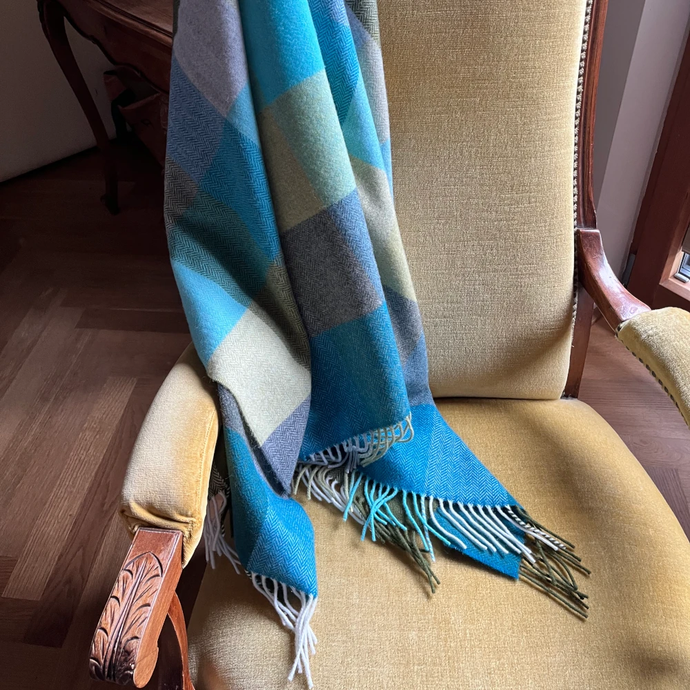 Plaid Schurwolle von Foxford - Peacock Plaid Schurwolle von Foxford - Peacock