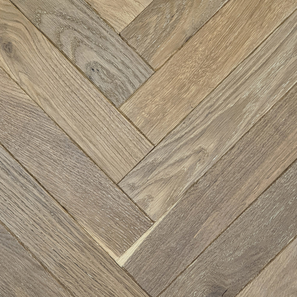 Fischgrät Antik Smoky Horse - Greige, Sortierung Robust Räuchereiche, antik bearbeitet