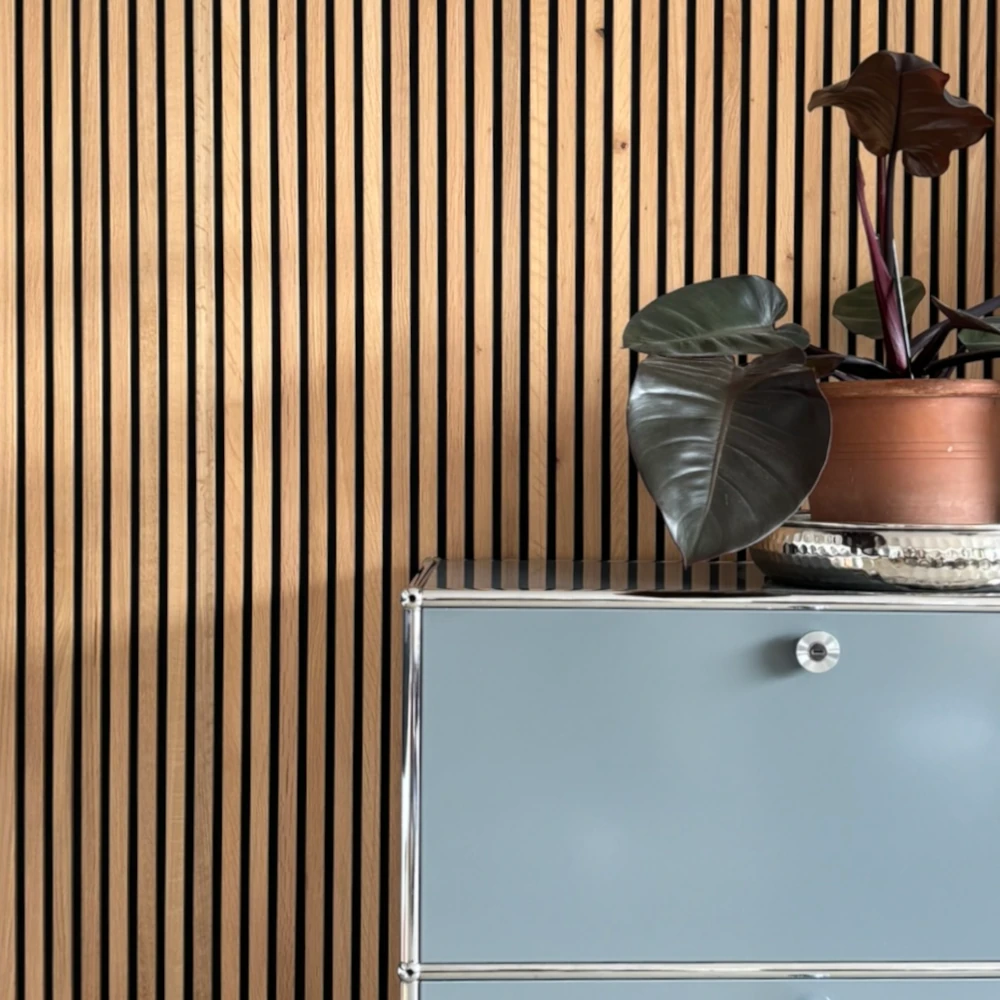 Akustikpaneel aus massiver Eiche, natur, USM Haller Regal