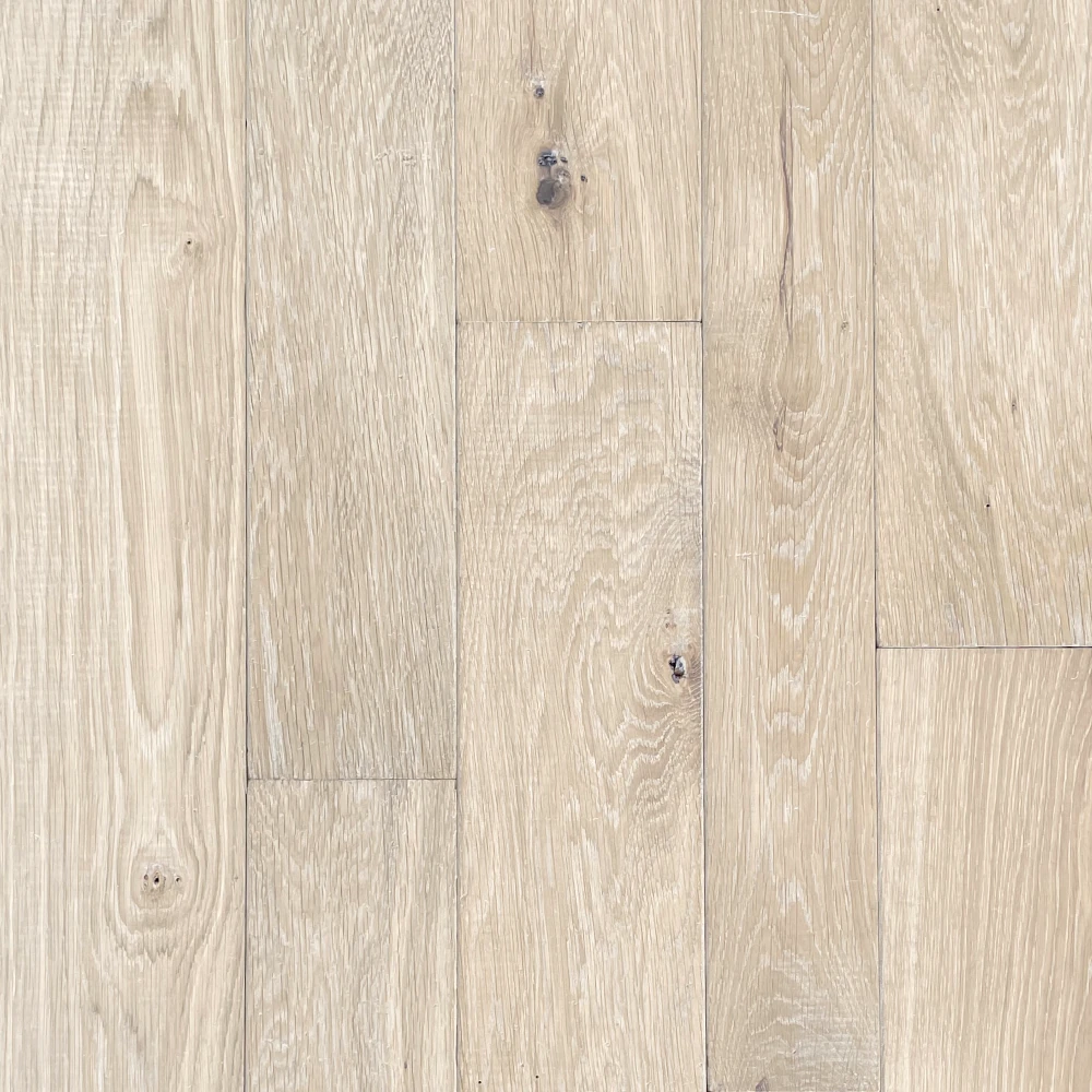 Eiche Antik Wild Horse Creamy Helles Massivholzparkett als Dielen