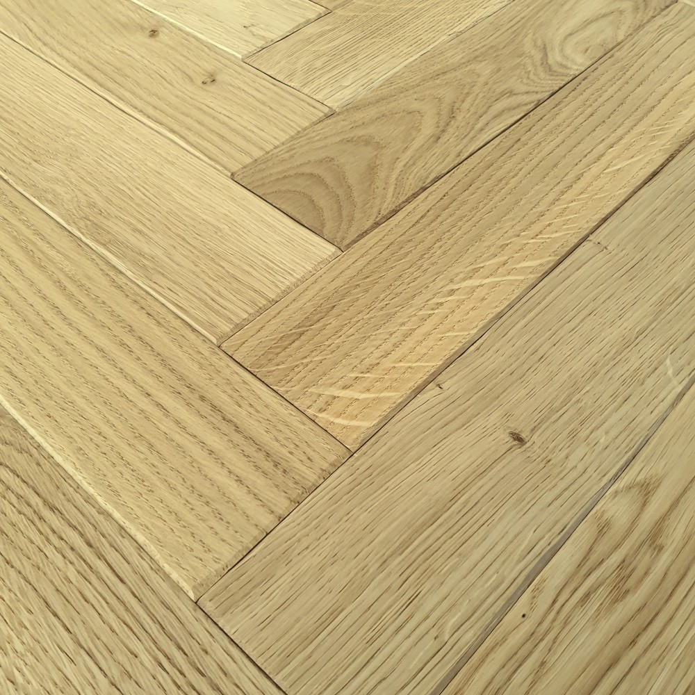 Fischgrät Antik Golden Pony, Sortierung Robust Fischgrät-Parkett mit Antikkante, natürlicher Eichenton Massivholz