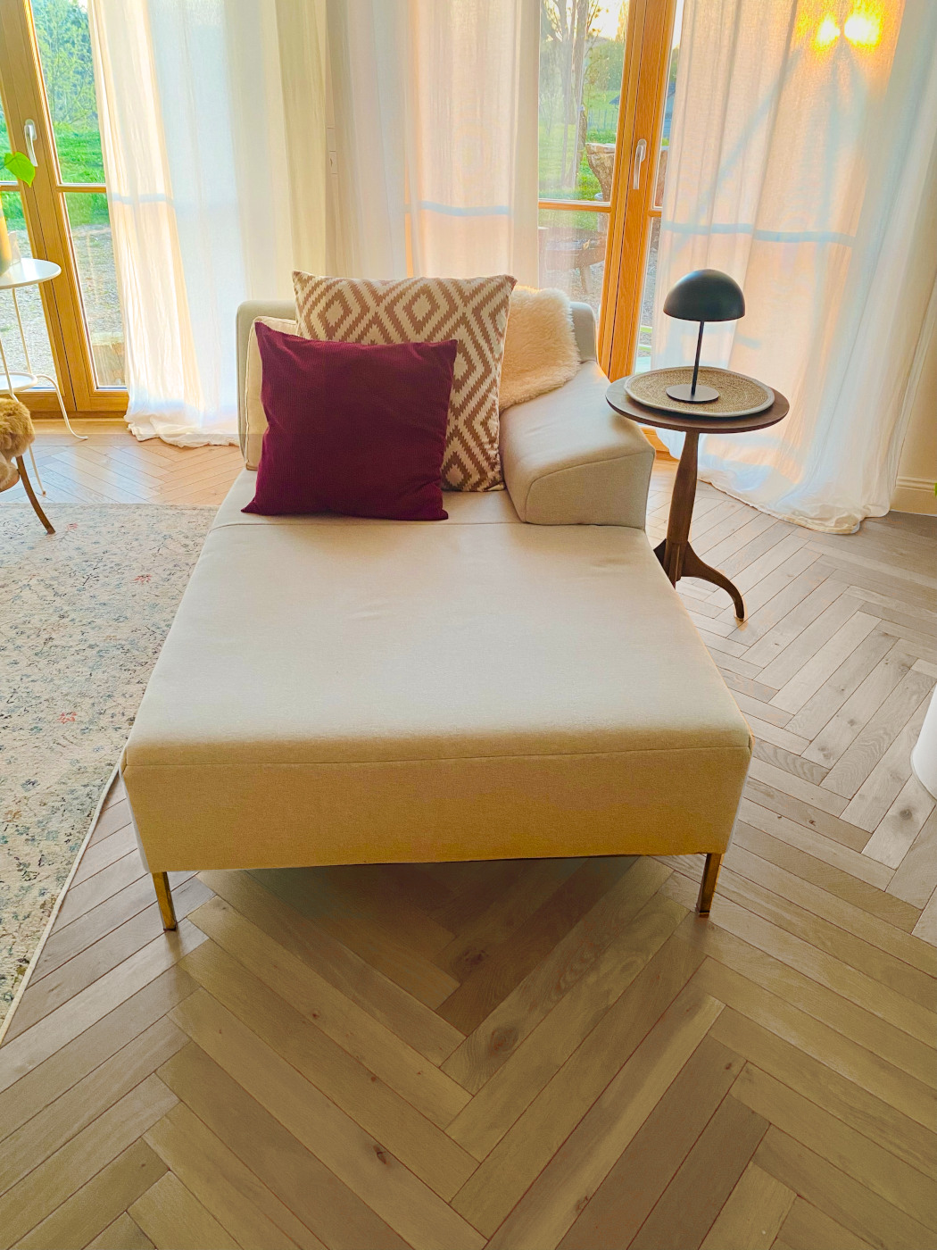 Fischgrät-Parkett Eiche Antik Sesame Helles Antikparkett, lange Fischgrätstäbe