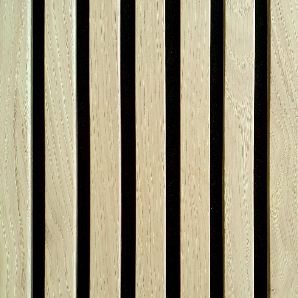 Akkustik Wandverkleidung mit Echtholzlatten