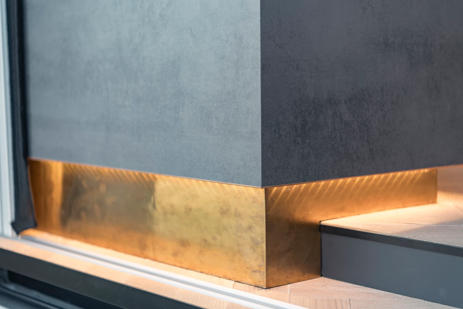 Fischgrät Super White Sägerau im Camper KIWI Senja Wohnmobil Camping