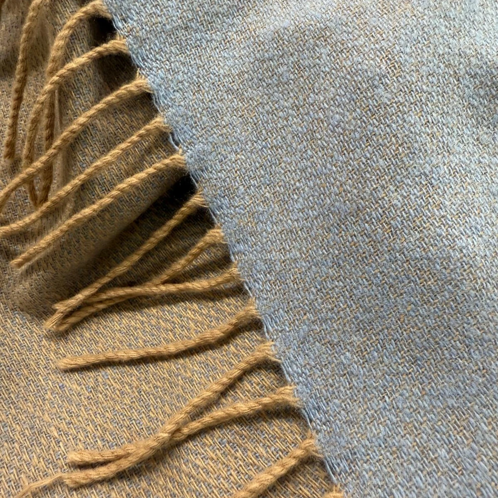 Plaid 100 % Cashmere - Beige & Soft Blue Plaid 100 % Cashmere - Beige & Soft Blue