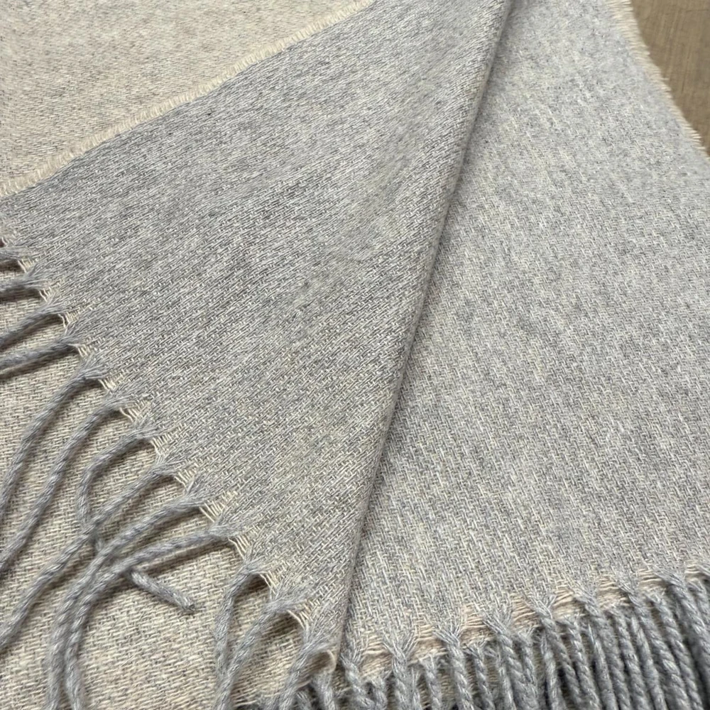 Plaid 100 % Cashmere - Grey & Beige Plaid 100 % Cashmere - Grey & Beige