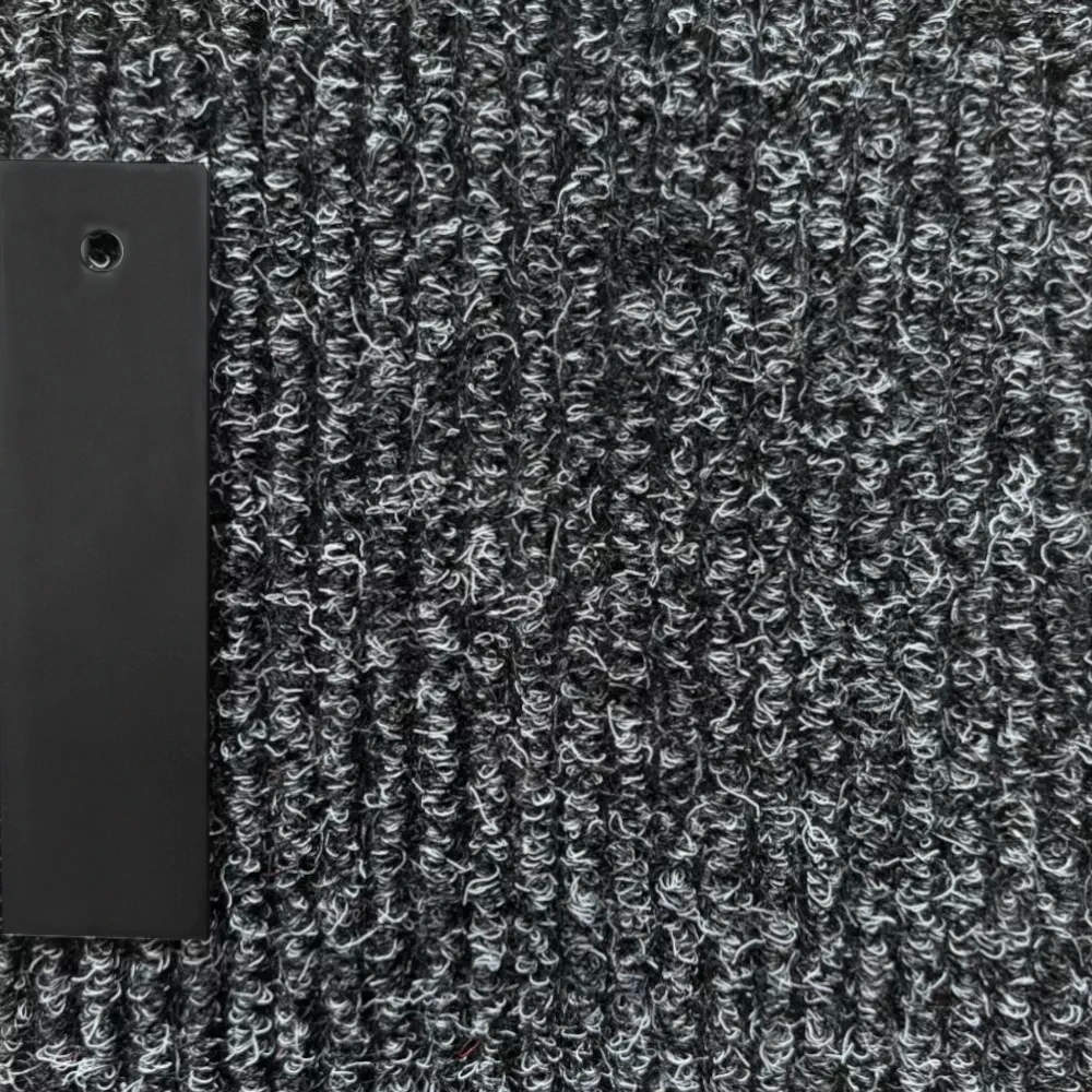 Alu Eloxiert Schwarz / Rips Schwarz - bodenebene Sauberlaufmatte