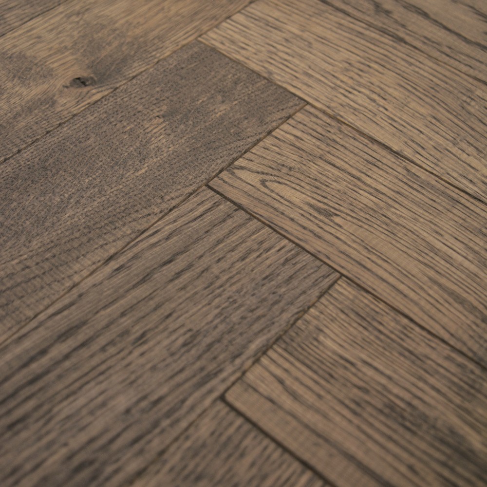 Fischgrät Eiche Antik Chestnut Horse Braunes Fischgrätparkett