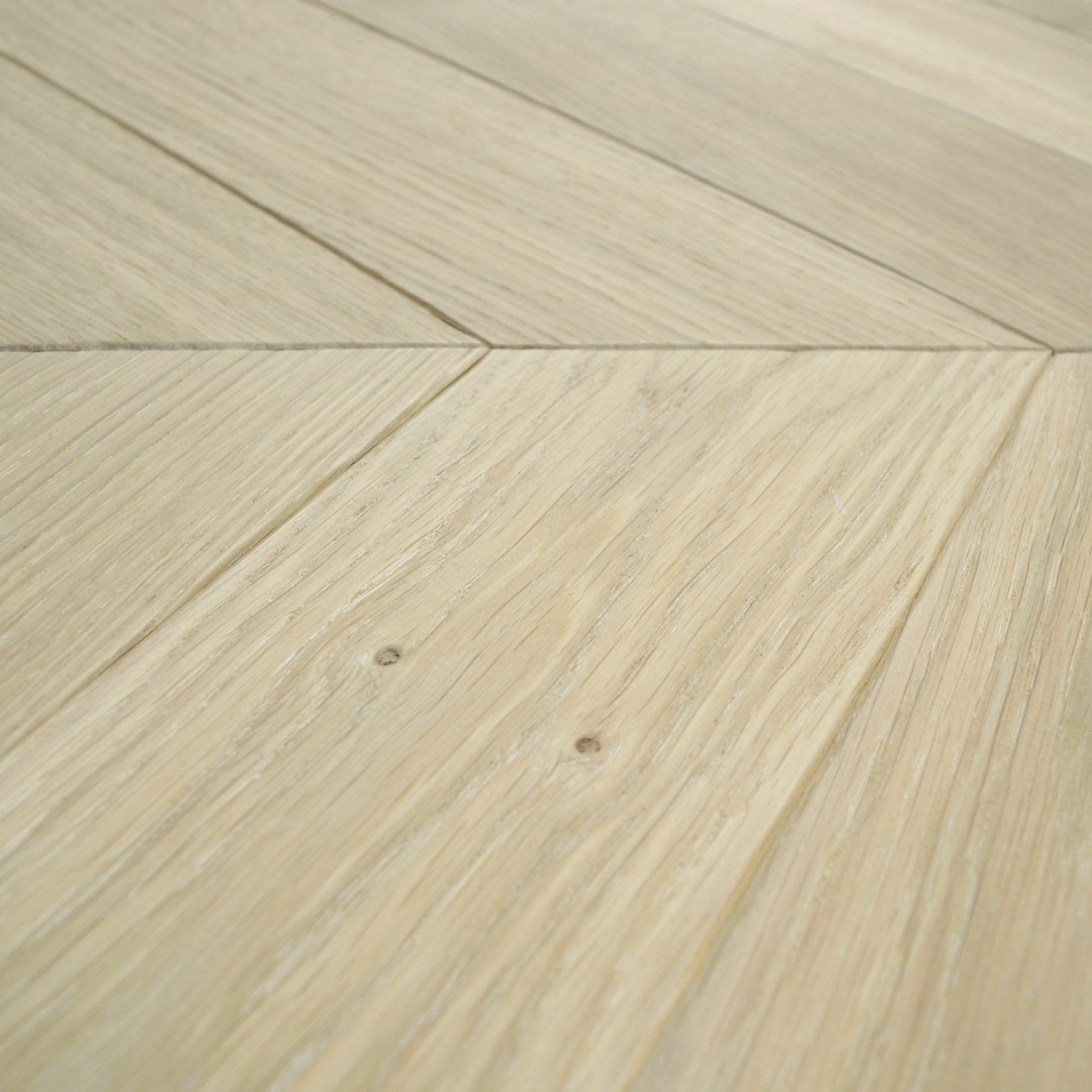 Eiche Antik Creamy Horse als Franz. Fischgrät  Französisches Fischgrät Antikparkett Chevron