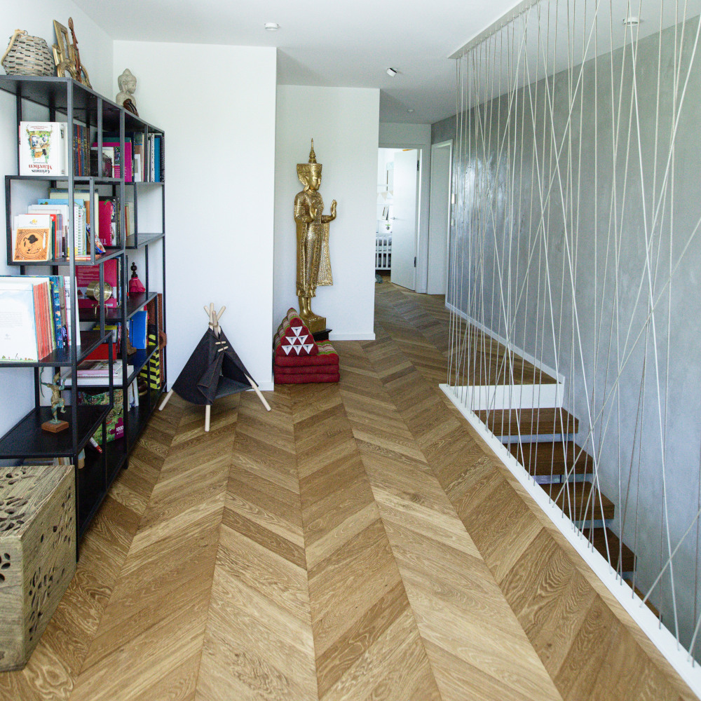 Französisches Fischgrät Parkett, Winkel 45°, Eiche Clear Oil, stark strukturiert Chevron Eichenparkett Naturöl