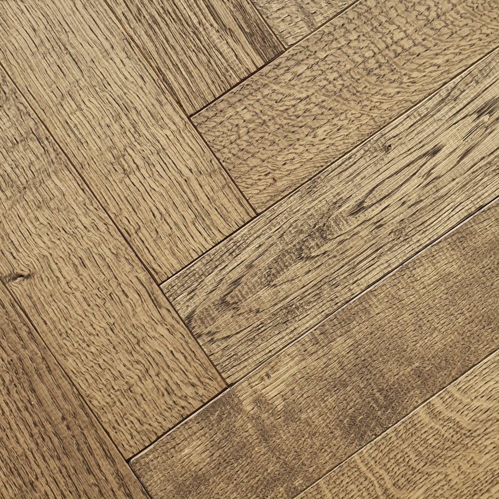 Fischgrät Eiche Noblesse Walnut Braunes Fischgrätparkett