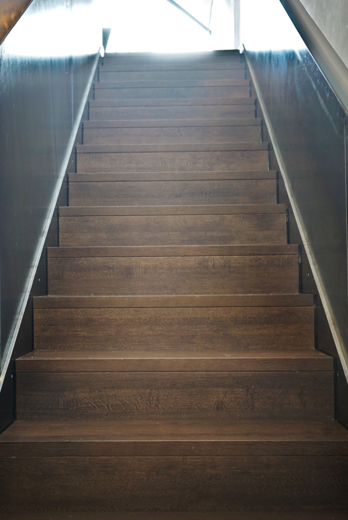 Geräucherte Landhausdielen Eiche Treppenstufen