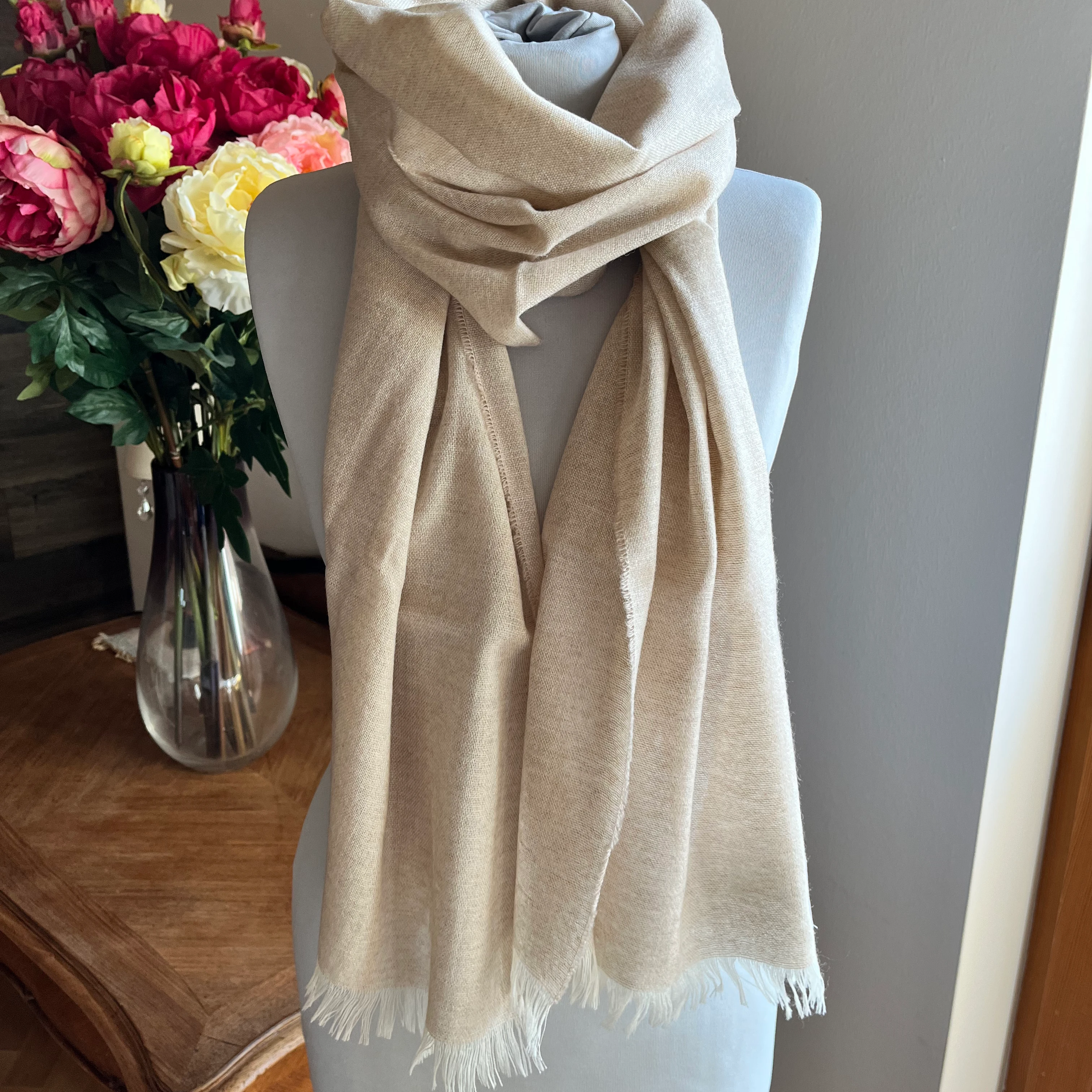 Leichter Schal Merino & Cashmere - Powder Sommerschal, cremefarbener Schal, Kaschmir, Merinowolle