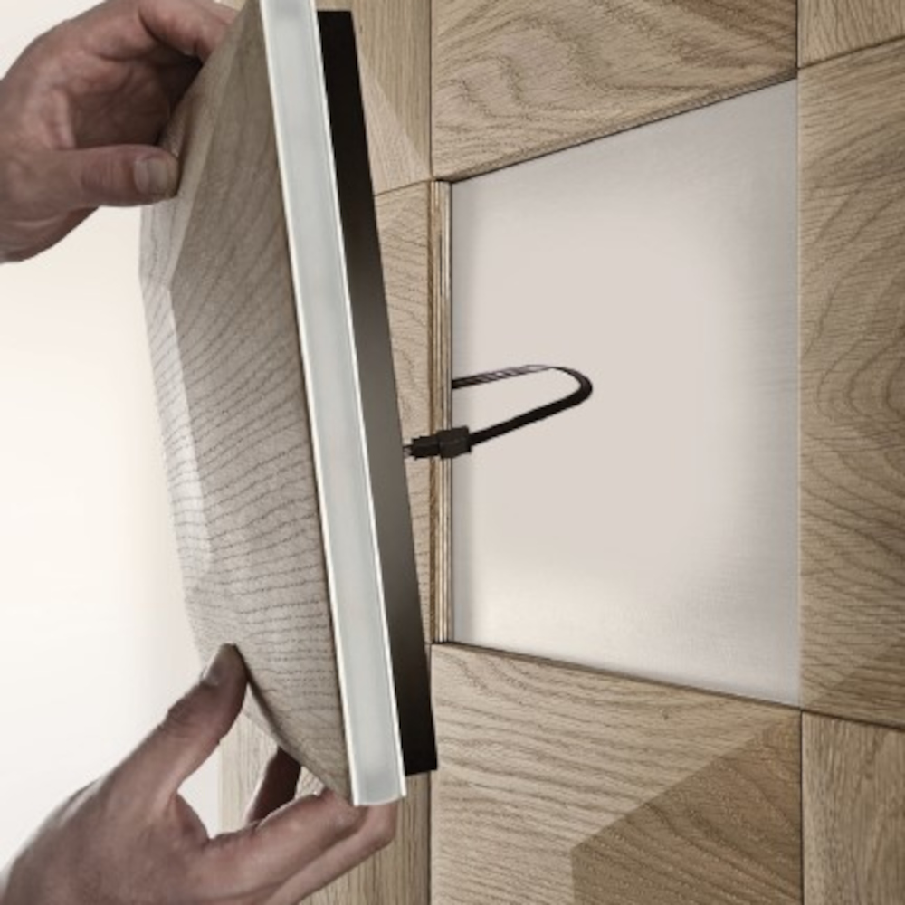 Installation der LED-Elemente Wandverkleidung, indirekte Beleuchtung LED