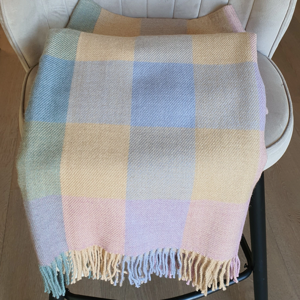Weiches Plaid aus Schurwolle, Sally's Choicen Karierte Wolldecke Pastellfarben