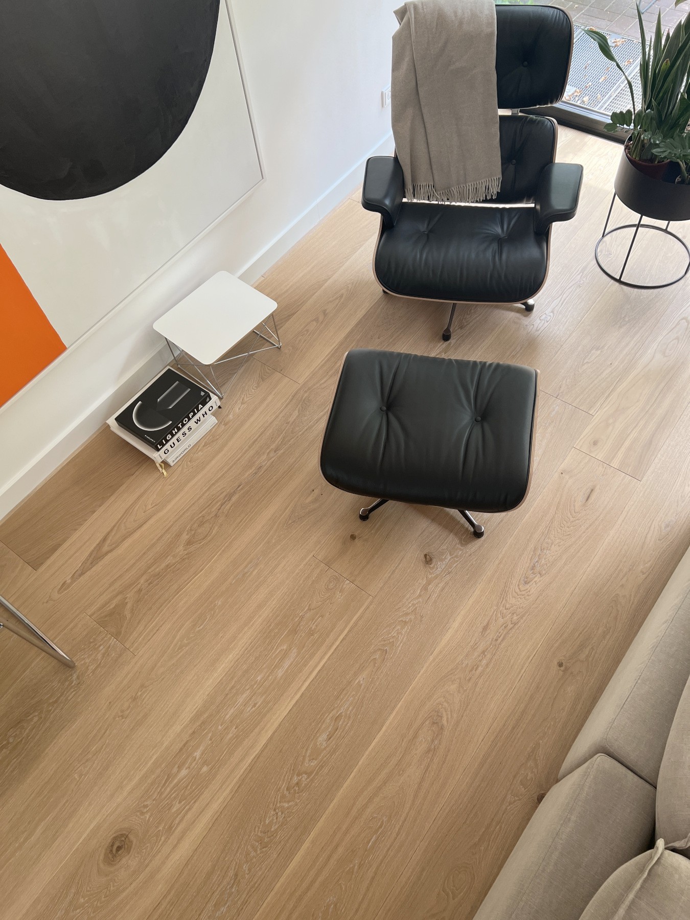 Helle Eichendielen im Farbton Clear White