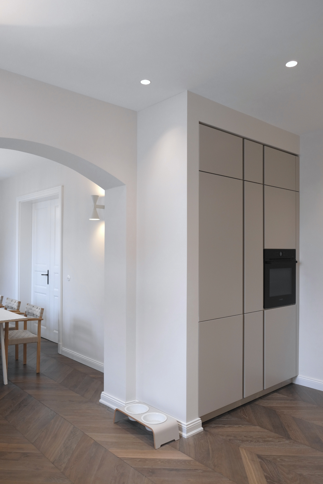 Französisches Fischgrät 45° Winkel, Ile Tudy Chevron, Eichenparkett, Räuchereiche, graubraunes Parkett