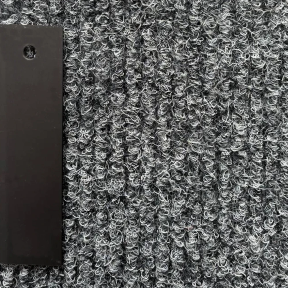 Alu eloxiert schwarz, Rips Grau Premium Profil 50 mm Alu Eloxiert Schwarz / Rips Grau - bodenebene Sauberlaufmatte