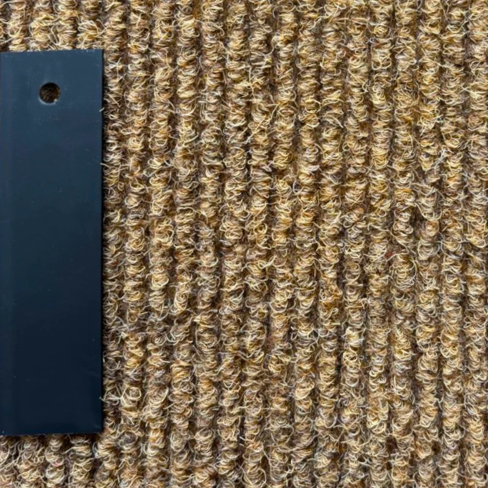 Alu Eloxiert Schwarz / Rips Camel - bodenebene Sauberlaufmatte