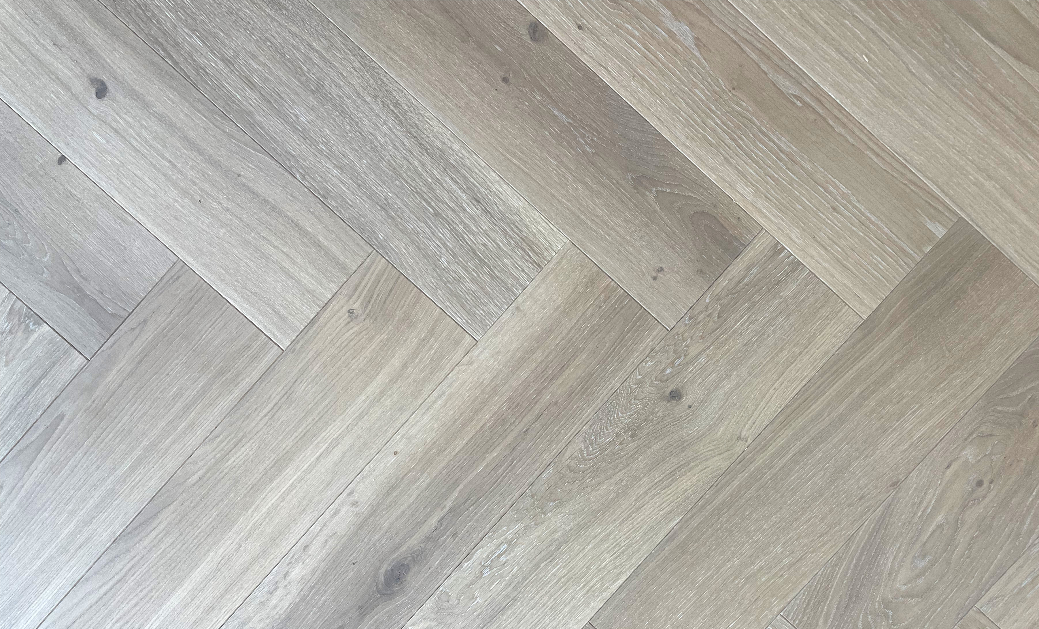 Sortierung Select, Fischgrät Helles Fischgrätparkett