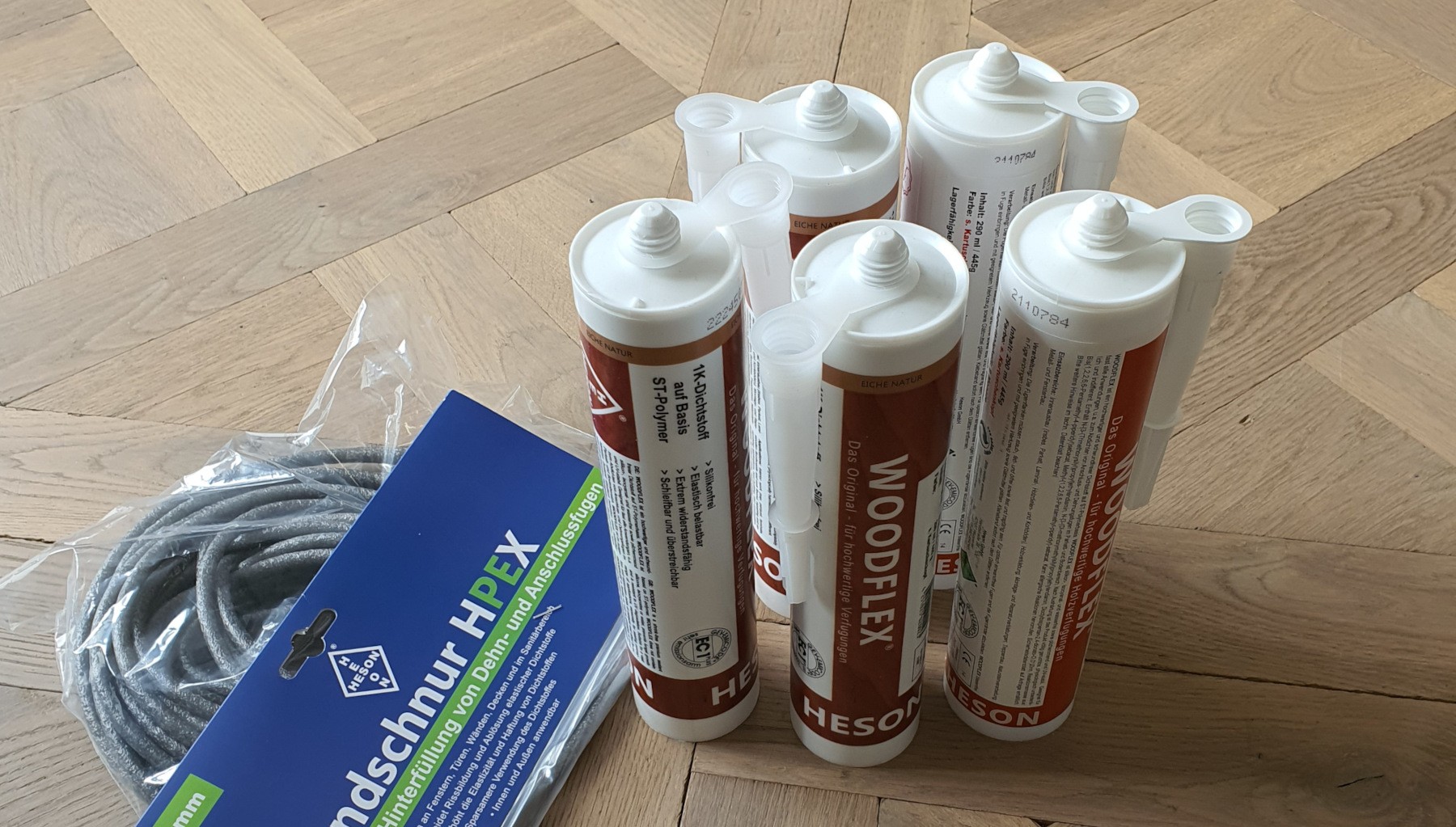 Fugendichtstoffe Heson Woodflex und Rundschnur